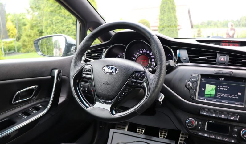 KIA Ceed  | 2015 | 136 KM | 1582cm3 | Srebrny full