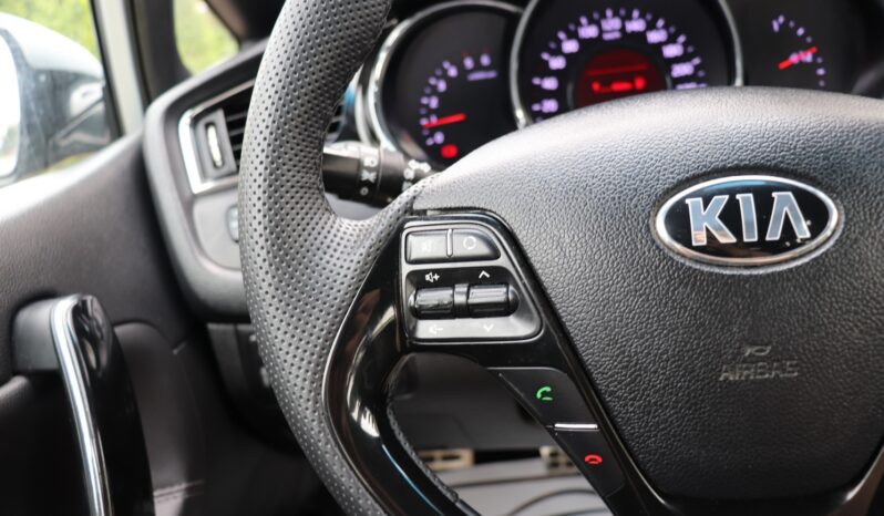KIA Ceed  | 2015 | 136 KM | 1582cm3 | Srebrny full