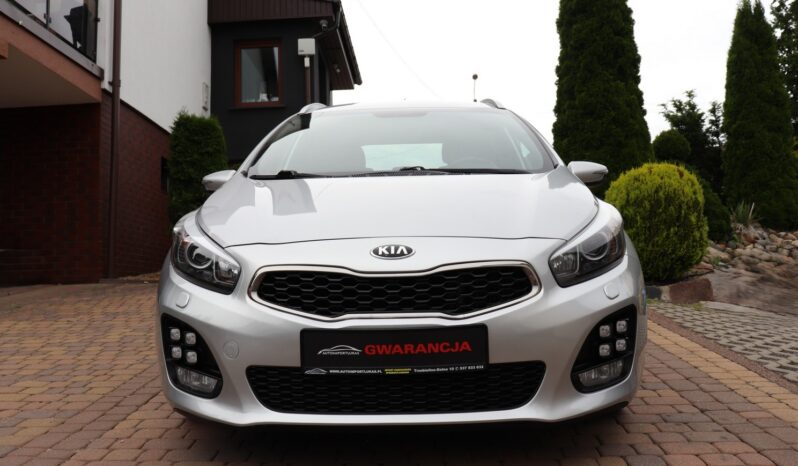 KIA Ceed  | 2015 | 136 KM | 1582cm3 | Srebrny full