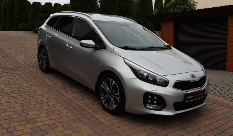 KIA Ceed  | 2015 | 136 KM | 1582cm3 | Srebrny full