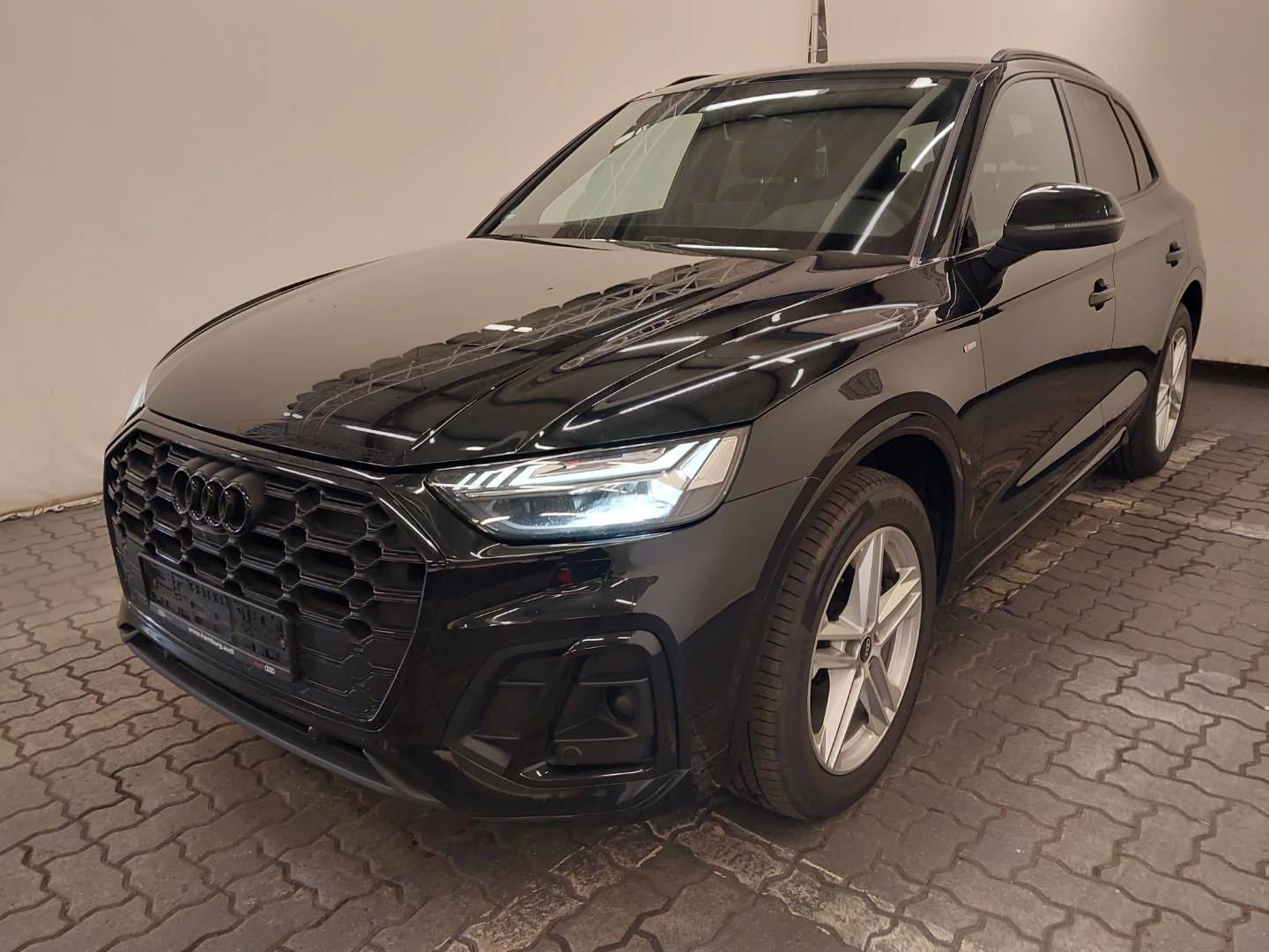 Audi Q5 | 2022 | 204 Km | 1968Cm3 | Czarny