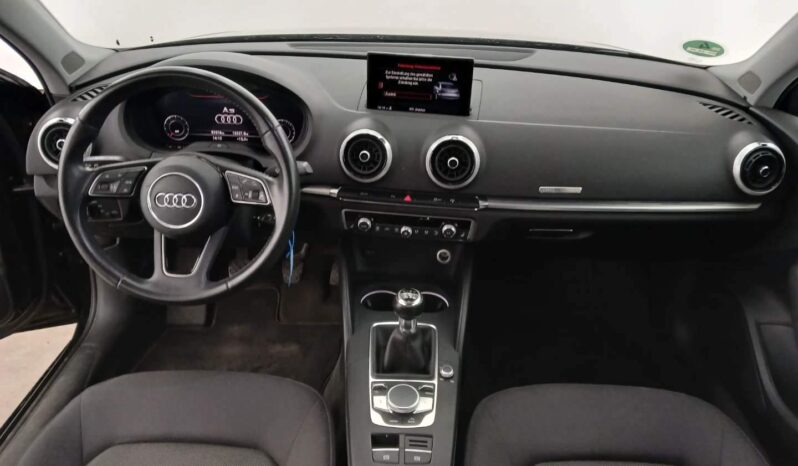 AUDI A3  | 2017 | 150 KM | 1395cm3 | Czarny full