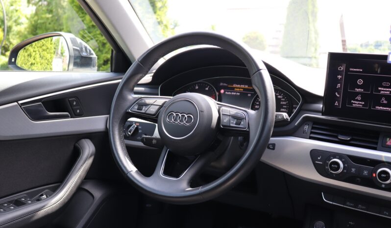 AUDI A4 Avant | 2022 | 163 KM | 1968cm3 | Czarny full