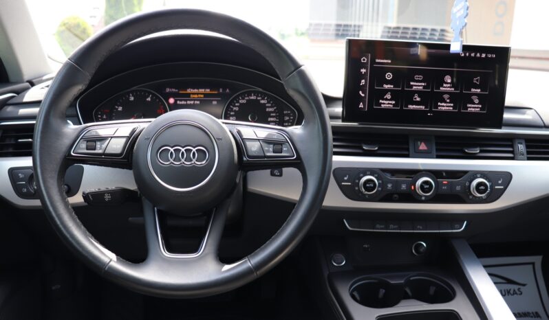 AUDI A4 Avant | 2022 | 163 KM | 1968cm3 | Czarny full