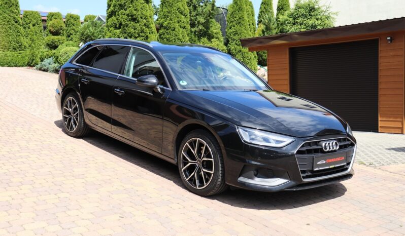 AUDI A4 Avant | 2022 | 163 KM | 1968cm3 | Czarny full