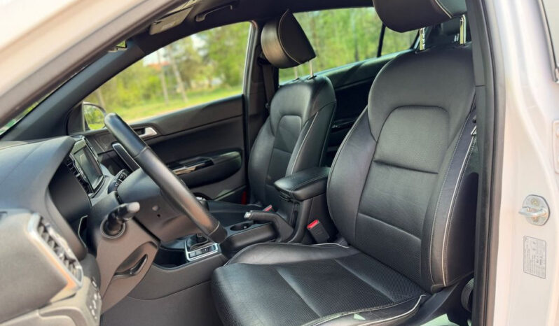 KIA Sportage  | 4×4 (doł. automatycznie) | Manualna | 177 KM | Biały full