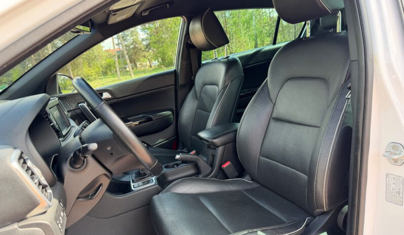 KIA Sportage  | 4×4 (doł. automatycznie) | Manualna | 177 KM | Biały full