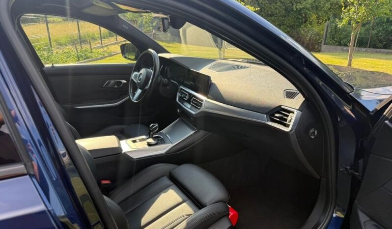 BMW Seria 3 | RWD (tył) | Automatyczna | 184 KM | Granatowy full