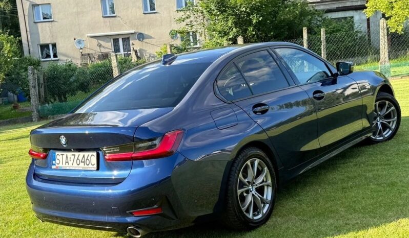 BMW Seria 3 | RWD (tył) | Automatyczna | 184 KM | Granatowy full