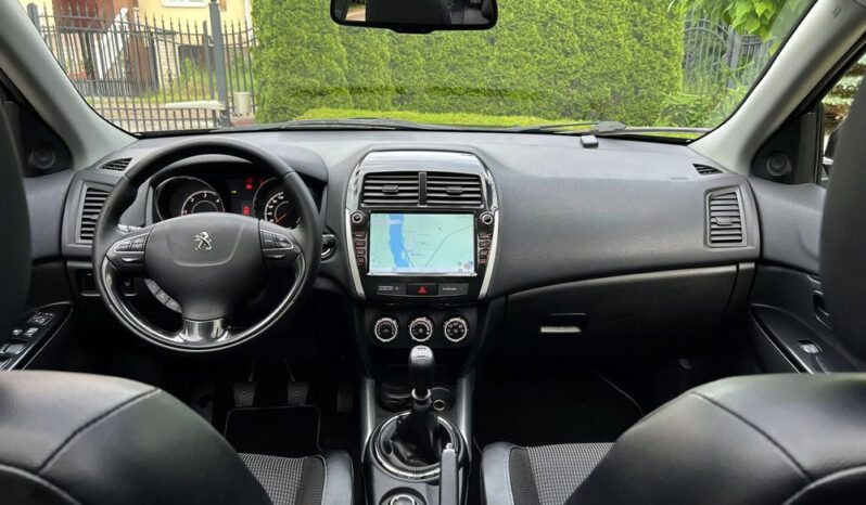 PEUGEOT 4008  | 4×4 (doł. ręcznie) | Manualna | 115 KM | Czarny full