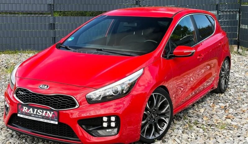 KIA Ceed  | FWD (przód) | Manualna | 204 KM | Czerwony full
