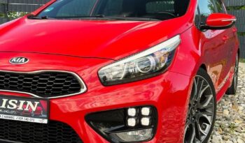 KIA Ceed  | FWD (przód) | Manualna | 204 KM | Czerwony full