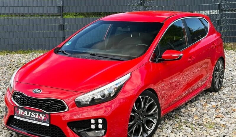 KIA Ceed  | FWD (przód) | Manualna | 204 KM | Czerwony full