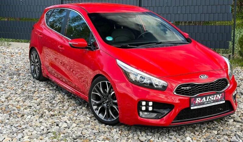 KIA Ceed  | FWD (przód) | Manualna | 204 KM | Czerwony full