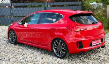 KIA Ceed  | FWD (przód) | Manualna | 204 KM | Czerwony full