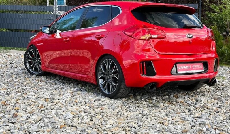 KIA Ceed  | FWD (przód) | Manualna | 204 KM | Czerwony full