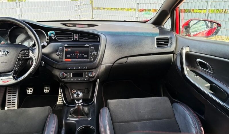 KIA Ceed  | FWD (przód) | Manualna | 204 KM | Czerwony full