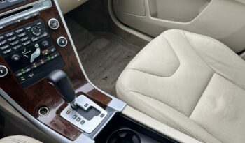 VOLVO XC 60 | 4×4 (doł. automatycznie) | Automatyczna | 205 KM | Niebieski full