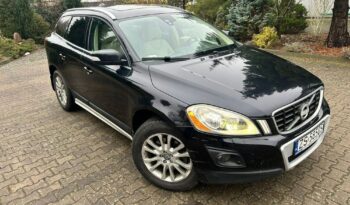 VOLVO XC 60 | 4×4 (doł. automatycznie) | Automatyczna | 205 KM | Niebieski full
