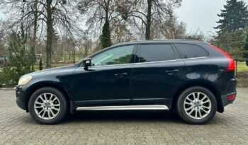 VOLVO XC 60 | 4×4 (doł. automatycznie) | Automatyczna | 205 KM | Niebieski full