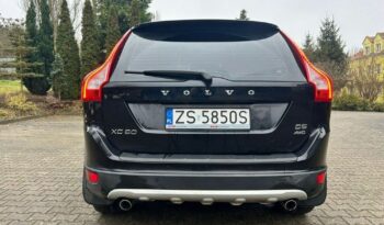 VOLVO XC 60 | 4×4 (doł. automatycznie) | Automatyczna | 205 KM | Niebieski full