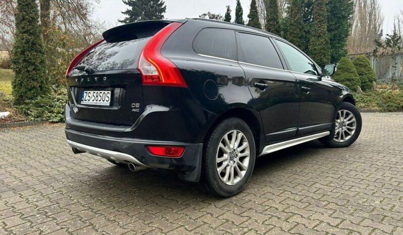VOLVO XC 60 | 4×4 (doł. automatycznie) | Automatyczna | 205 KM | Niebieski full