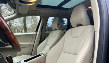 VOLVO XC 60 | 4×4 (doł. automatycznie) | Automatyczna | 205 KM | Niebieski full