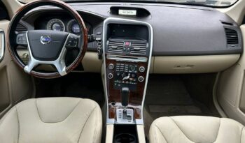 VOLVO XC 60 | 4×4 (doł. automatycznie) | Automatyczna | 205 KM | Niebieski full