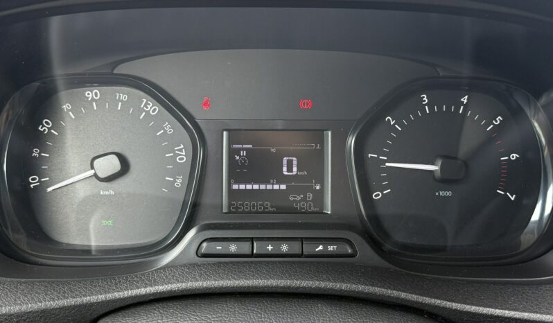 TOYOTA ProAce | FWD (przód) | Manualna | 122 KM | bialy full