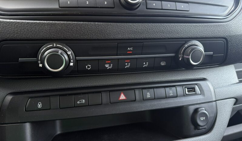 TOYOTA ProAce | FWD (przód) | Manualna | 122 KM | bialy full