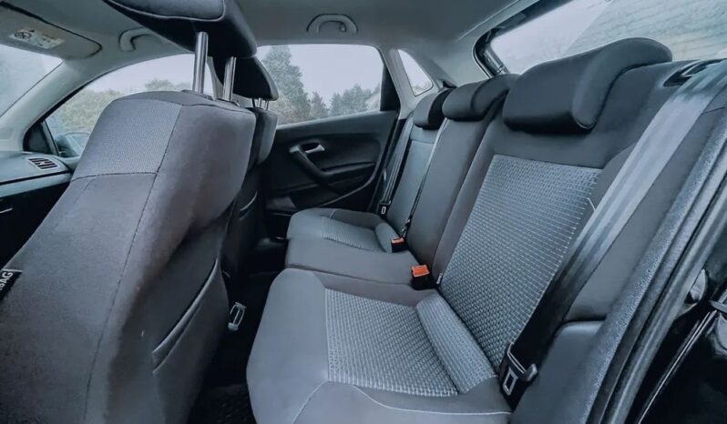 Volkswagen Polo | FWD (przód) | Automatyczna | 95 KM | Czarny full
