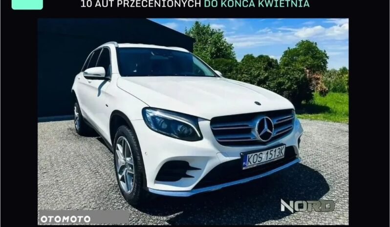 Mercedes-Benz Glc  | 4X4 (Stały) | Automatyczna | 211 Km | Biały