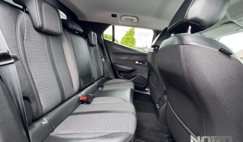 PEUGEOT 2008  | FWD (przód) | Automatyczna | 130 KM | Szary full