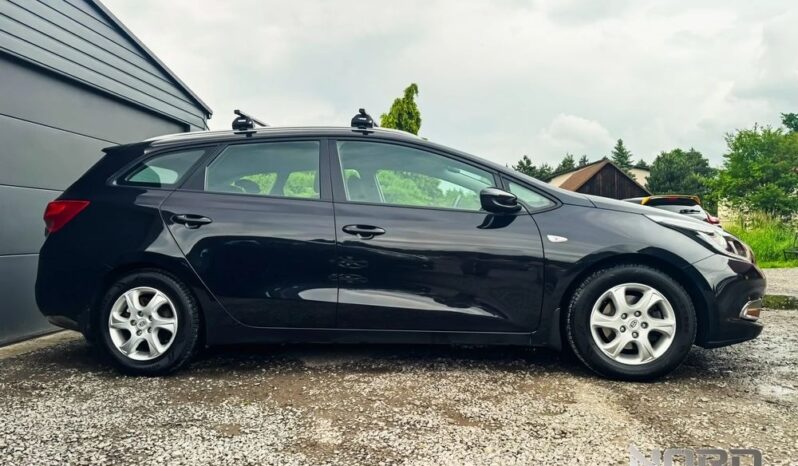 KIA Ceed  | FWD (przód) | Manualna | 100 KM | Czarny full