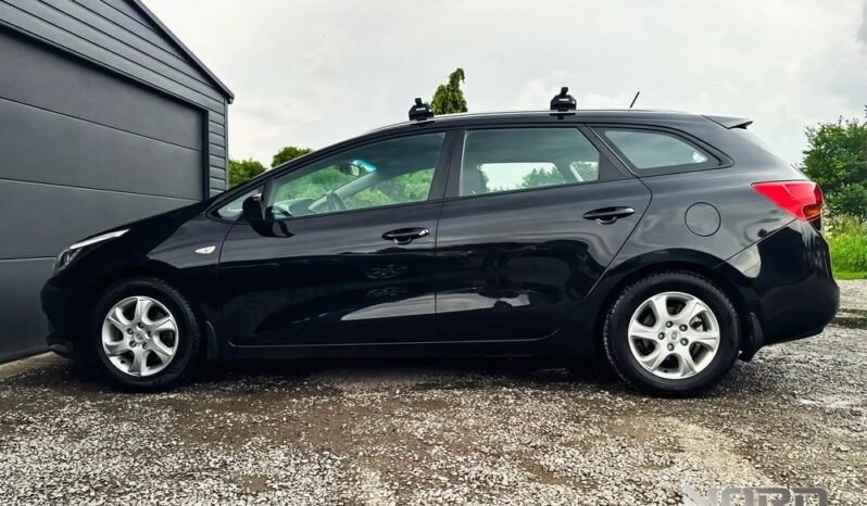 KIA Ceed  | FWD (przód) | Manualna | 100 KM | Czarny full