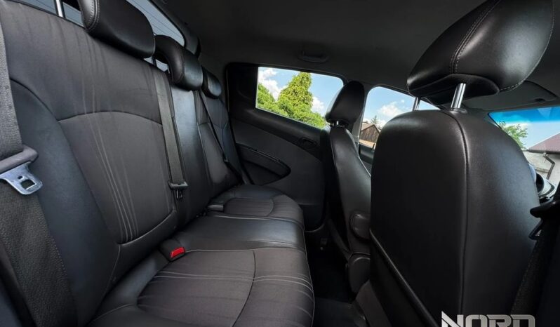 CHEVROLET Spark  | FWD (przód) | Manualna | 82 KM | Biały full