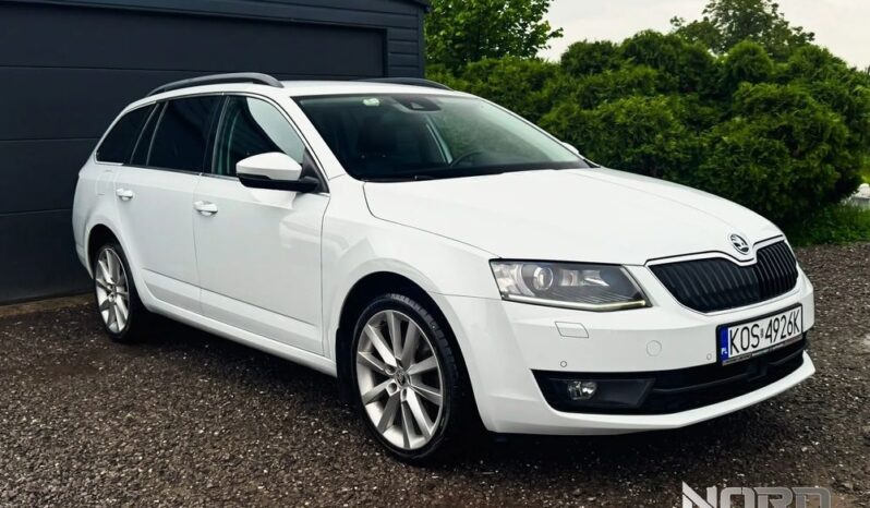 SKODA Octavia  | 4×4 (stały) | Automatyczna | 180 KM | Biały full