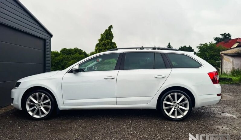 SKODA Octavia  | 4×4 (stały) | Automatyczna | 180 KM | Biały full