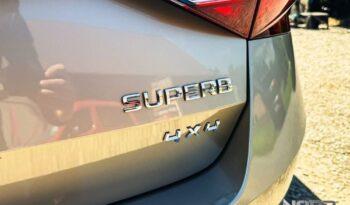 SKODA Superb  | 4×4 (stały) | Manualna | 150 KM | Beżowy full
