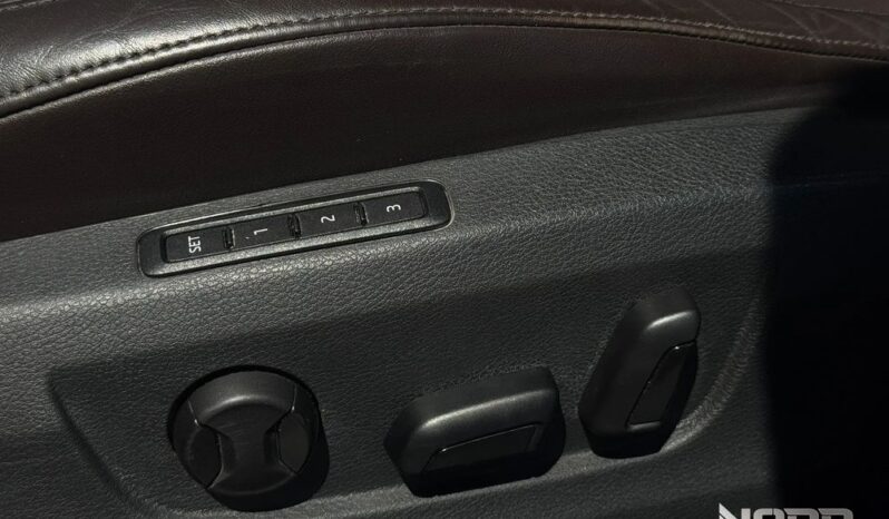 SKODA Superb  | 4×4 (stały) | Manualna | 150 KM | Beżowy full