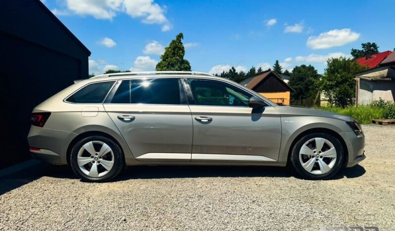 SKODA Superb  | 4×4 (stały) | Manualna | 150 KM | Beżowy full