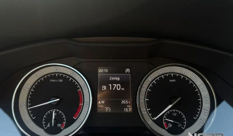 SKODA Superb  | 4×4 (stały) | Manualna | 150 KM | Beżowy full