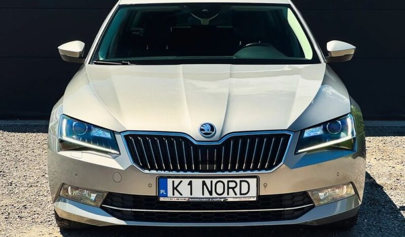 SKODA Superb  | 4×4 (stały) | Manualna | 150 KM | Beżowy full