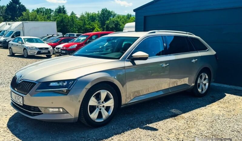 SKODA Superb  | 4×4 (stały) | Manualna | 150 KM | Beżowy full