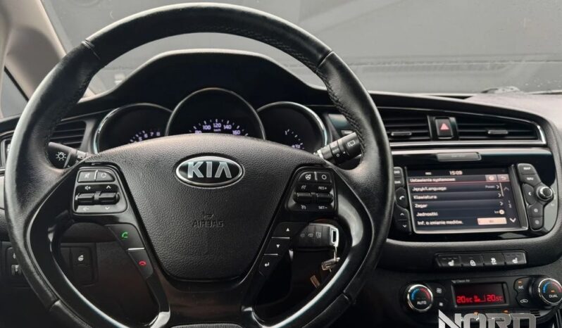 KIA Ceed  | FWD (przód) | Manualna | 100 KM | Biały full