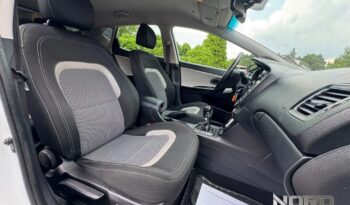 KIA Ceed  | FWD (przód) | Manualna | 100 KM | Biały full