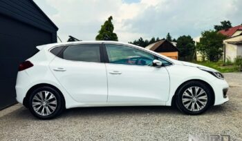KIA Ceed  | FWD (przód) | Manualna | 100 KM | Biały full