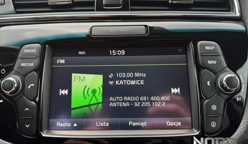 KIA Ceed  | FWD (przód) | Manualna | 100 KM | Biały full