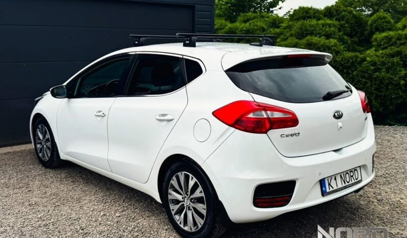 KIA Ceed  | FWD (przód) | Manualna | 100 KM | Biały full