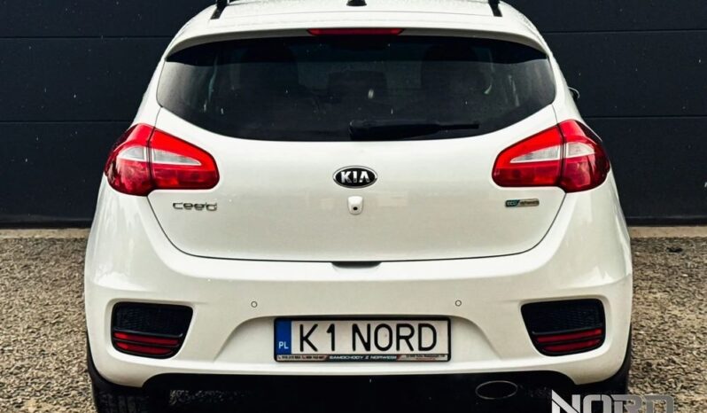 KIA Ceed  | FWD (przód) | Manualna | 100 KM | Biały full